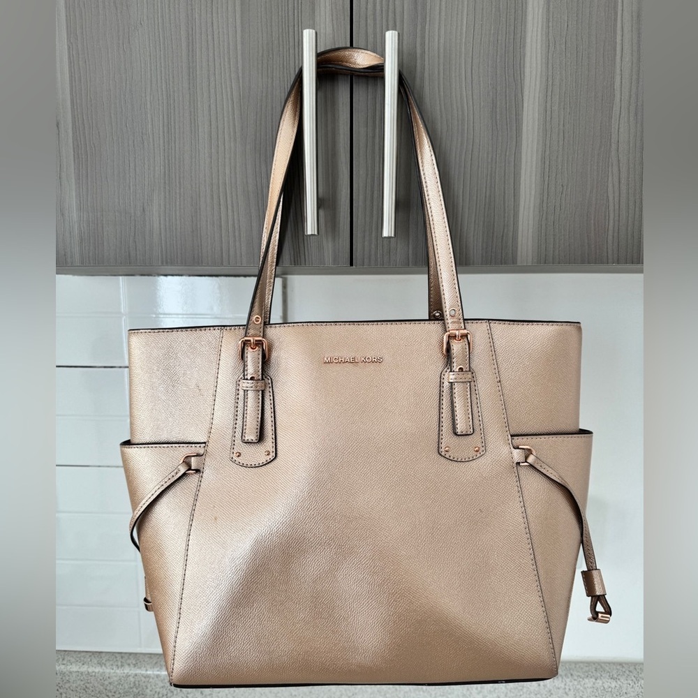 MICHAEL Michael Kors Voyager East/West Tote